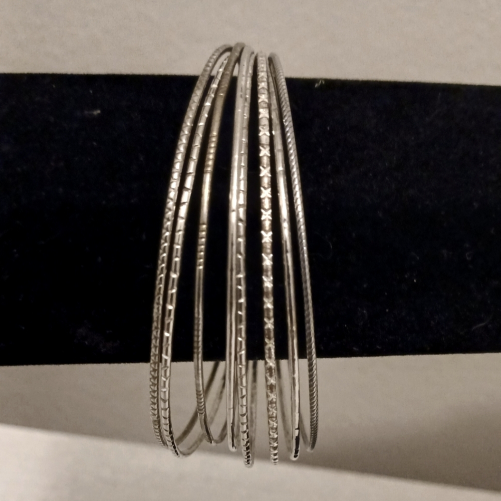 Elegant Bangle Set